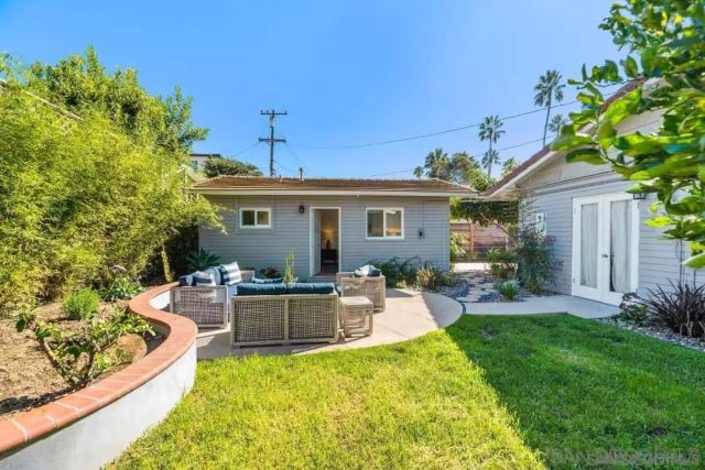8373 El Paseo Grande, La Jolla, CA 92037