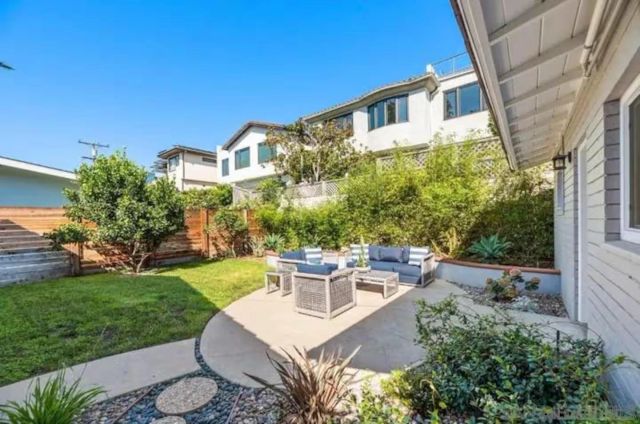 8373 El Paseo Grande, La Jolla, CA 92037