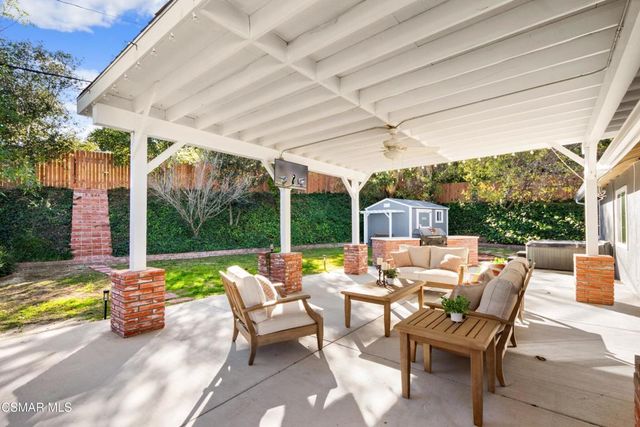 20 Robbins Court, Simi Valley, CA 93065