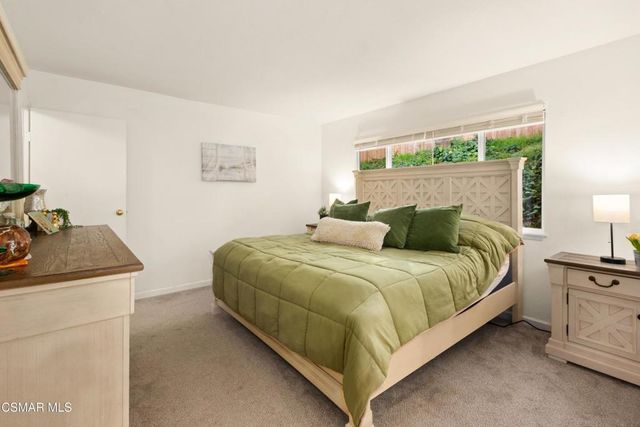 20 Robbins Court, Simi Valley, CA 93065