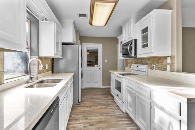 13068 Hydra Court, Willis, TX 77318