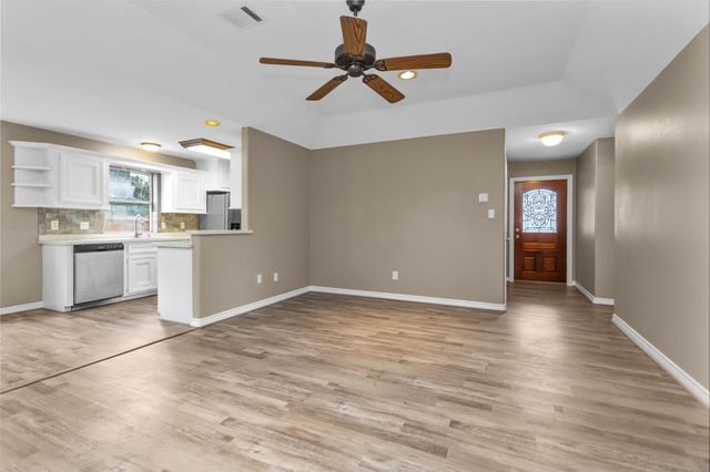 13068 Hydra Court, Willis, TX 77318