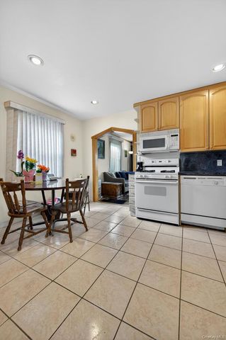 23 S Elm Street, Hicksville, NY 11801