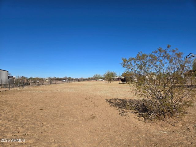 27602 N DENVER HILL Drive, Wittmann, AZ 85361
