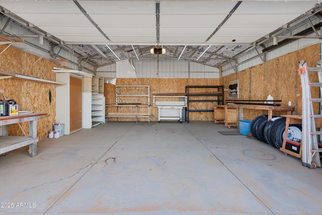 27602 N DENVER HILL Drive, Wittmann, AZ 85361