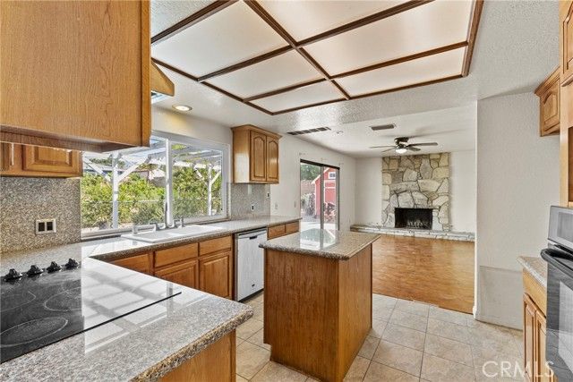 327 Fargo, San Dimas, CA 91773