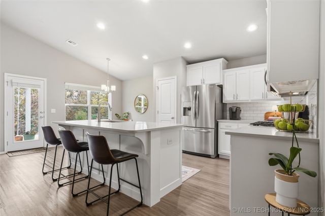 7505 S Walnut Avenue, Broken Arrow, OK 74011