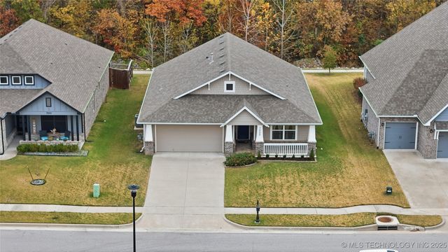 7505 S Walnut Avenue, Broken Arrow, OK 74011