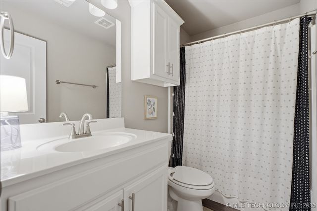 7505 S Walnut Avenue, Broken Arrow, OK 74011