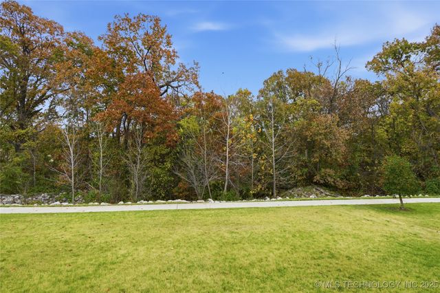 7505 S Walnut Avenue, Broken Arrow, OK 74011