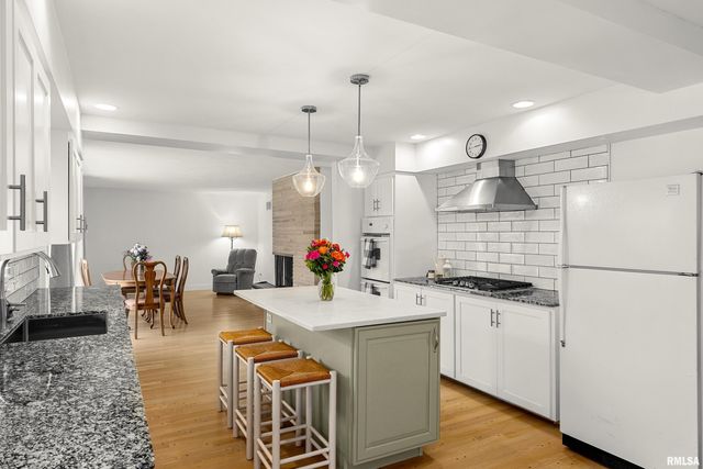 1013 W BEECH Street, Chillicothe, IL 61523