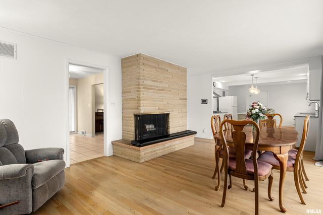 1013 W BEECH Street, Chillicothe, IL 61523