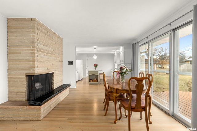 1013 W BEECH Street, Chillicothe, IL 61523