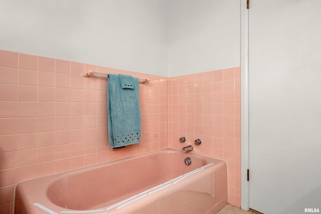 1013 W BEECH Street, Chillicothe, IL 61523