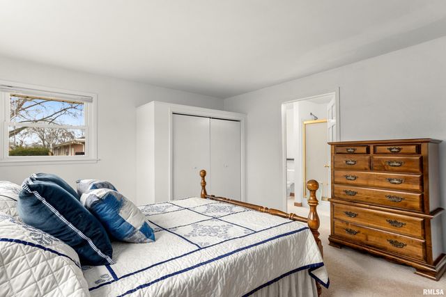 1013 W BEECH Street, Chillicothe, IL 61523