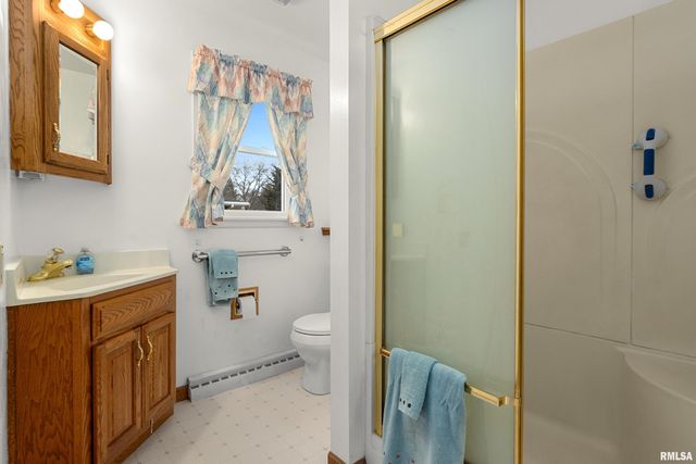 1013 W BEECH Street, Chillicothe, IL 61523