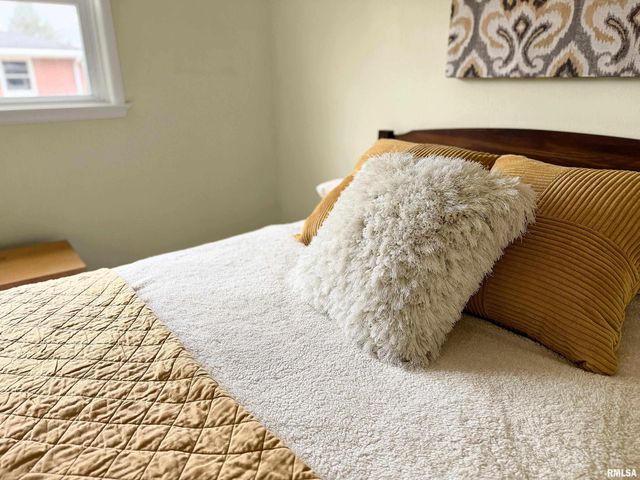 1013 W BEECH Street, Chillicothe, IL 61523