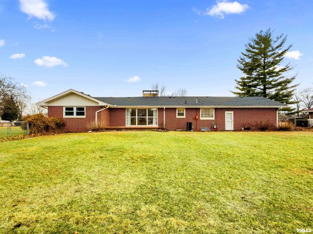 1013 W BEECH Street, Chillicothe, IL 61523