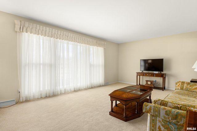 1013 W BEECH Street, Chillicothe, IL 61523