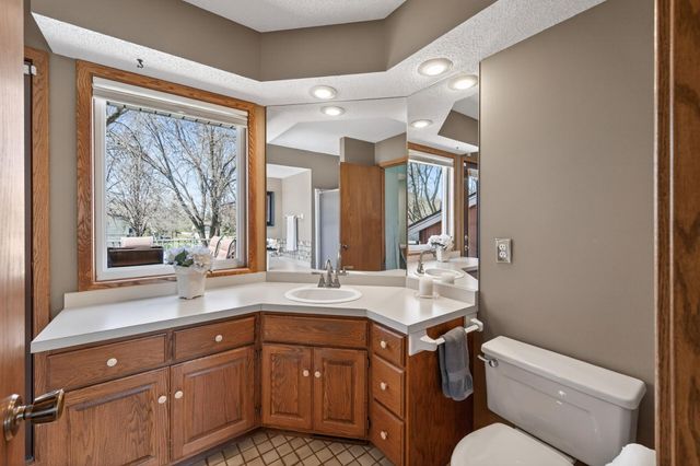 4615 Deerwood Lane N, Plymouth, MN 55442