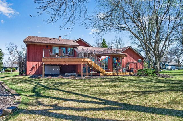 4615 Deerwood Lane N, Plymouth, MN 55442