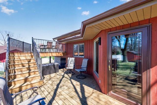 4615 Deerwood Lane N, Plymouth, MN 55442
