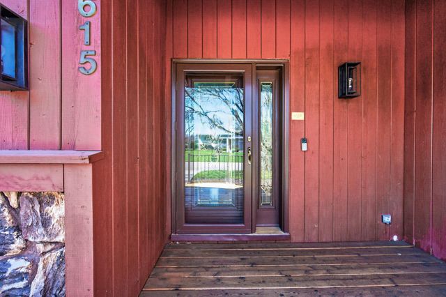4615 Deerwood Lane N, Plymouth, MN 55442