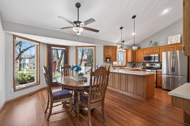 4615 Deerwood Lane N, Plymouth, MN 55442