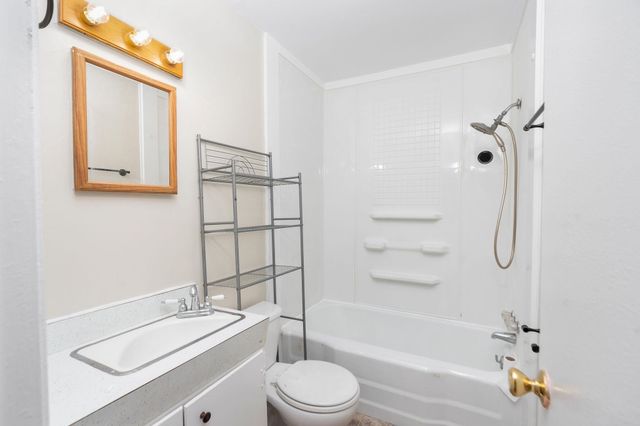 842 MAPLE AVE, Waynesboro, VA 22980