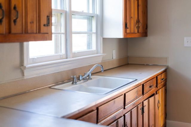 842 MAPLE AVE, Waynesboro, VA 22980