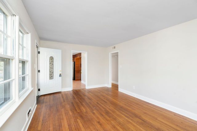 842 MAPLE AVE, Waynesboro, VA 22980