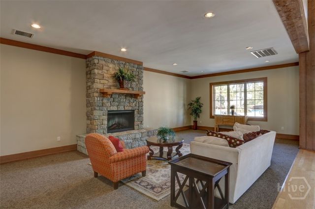 129 Winslow Circle, Savannah, GA 31407