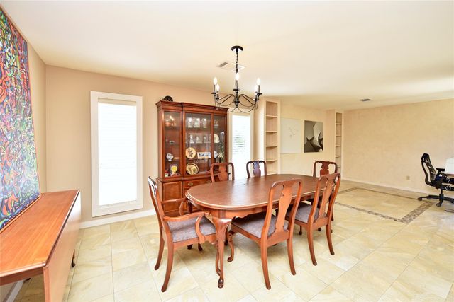 11418 Lakeside Place Drive, Houston, TX 77077