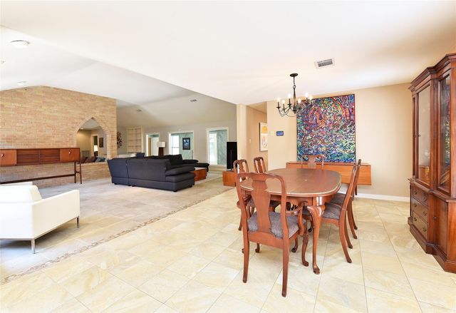 11418 Lakeside Place Drive, Houston, TX 77077