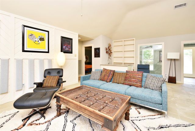 11418 Lakeside Place Drive, Houston, TX 77077