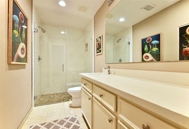 11418 Lakeside Place Drive, Houston, TX 77077