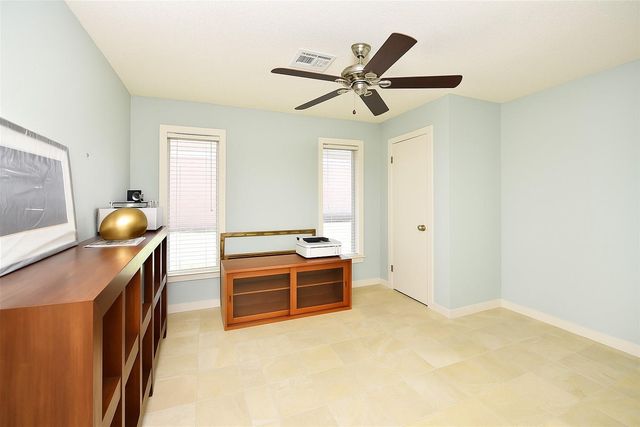 11418 Lakeside Place Drive, Houston, TX 77077