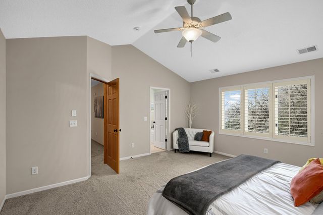 7040 Isleton Avenue S, Cottage Grove, MN 55016