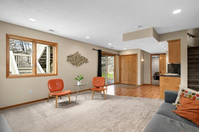 7040 Isleton Avenue S, Cottage Grove, MN 55016