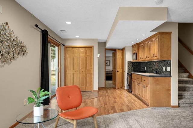 7040 Isleton Avenue S, Cottage Grove, MN 55016