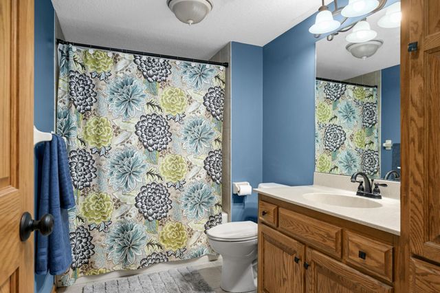 7040 Isleton Avenue S, Cottage Grove, MN 55016