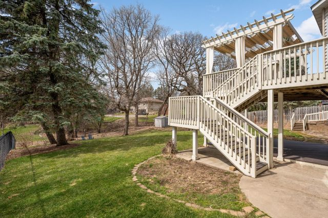 7040 Isleton Avenue S, Cottage Grove, MN 55016