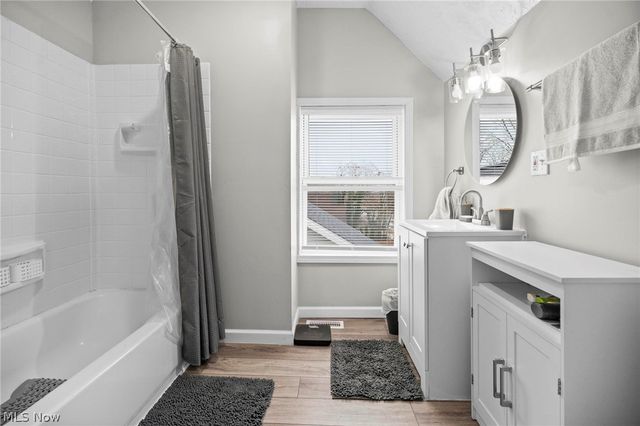 1842 Crawford Road, Cleveland, OH 44106