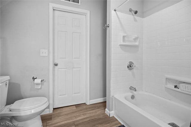 1842 Crawford Road, Cleveland, OH 44106