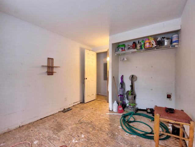 211 Mcclung Road, La Porte, IN 46350