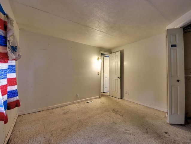 211 Mcclung Road, La Porte, IN 46350