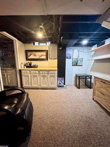 43327 Ryer Court, Sterling Heights, MI 48313