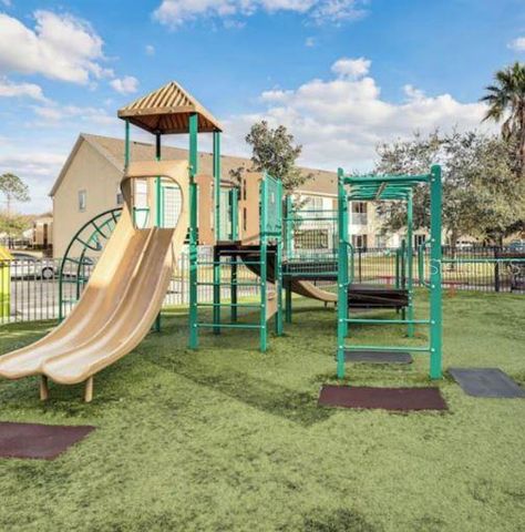 2704 CLUB CORTILE CIRCLE, Kissimmee, FL 34746