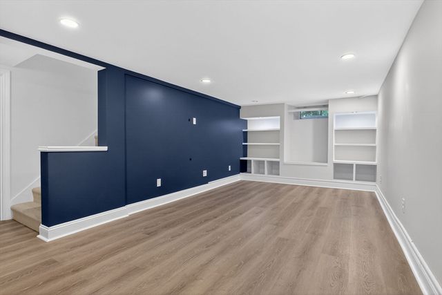 35 Cleveland Rd, Wellesley, MA 02481