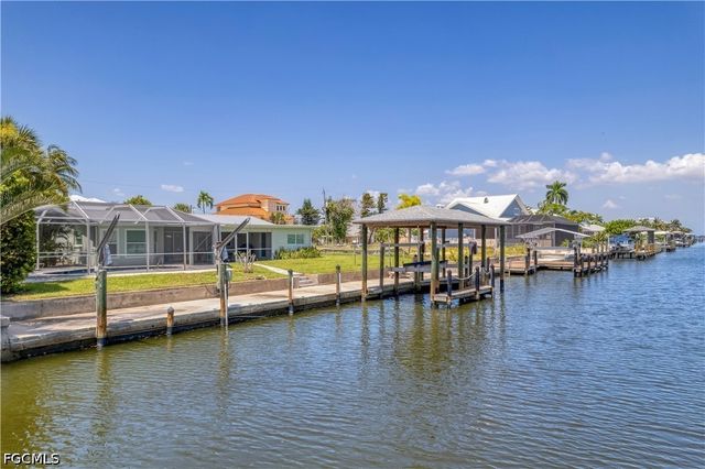 140 Egret ST, Fort Myers Beach, FL 33931